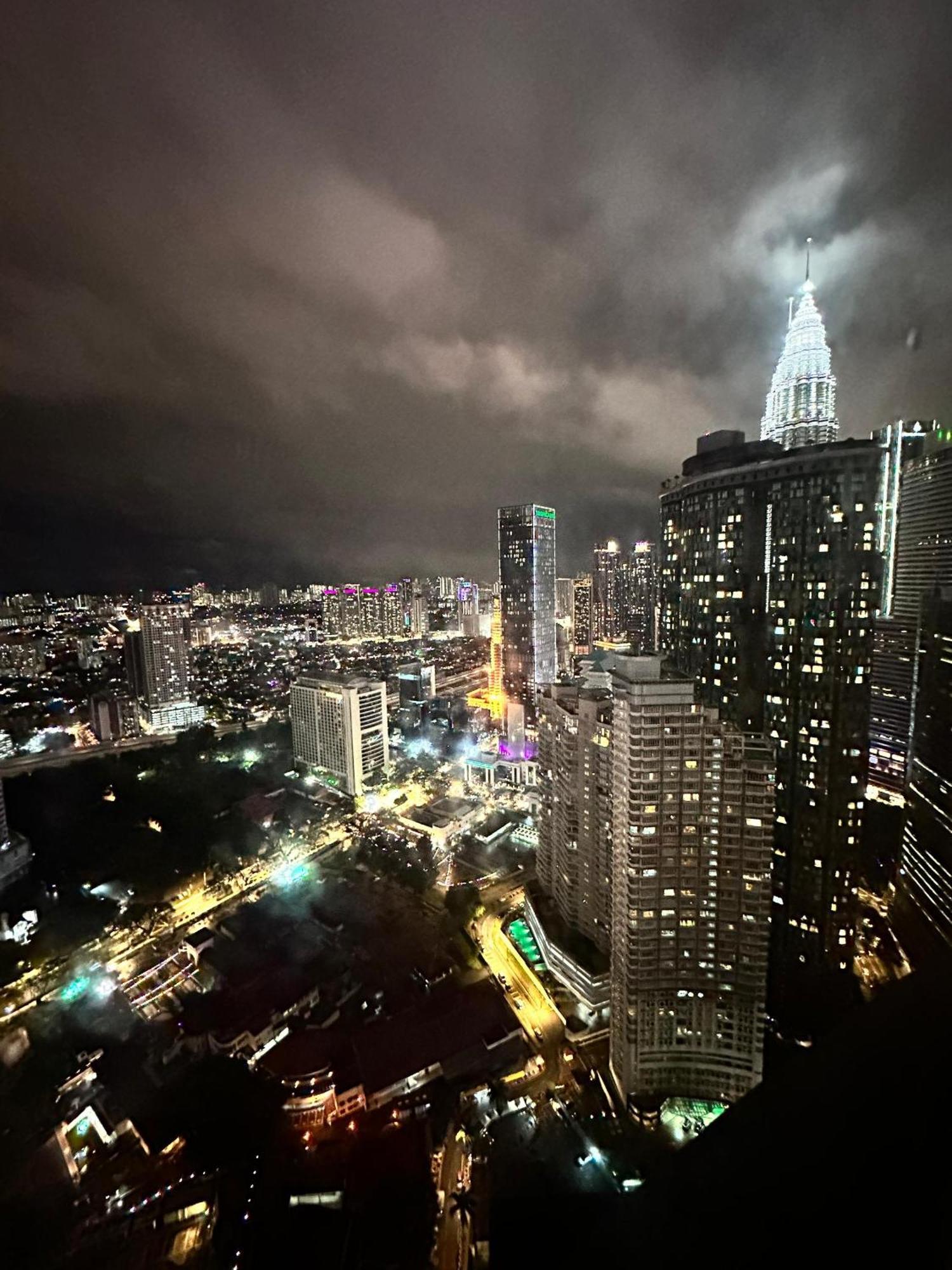 Vortex Hotel Suites Klcc At Kuala Lumpur City Center Eksteriør billede